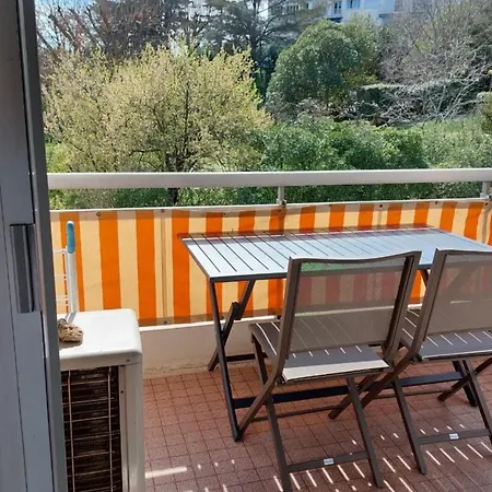 Avec Parking Et Balcon A By Weekome